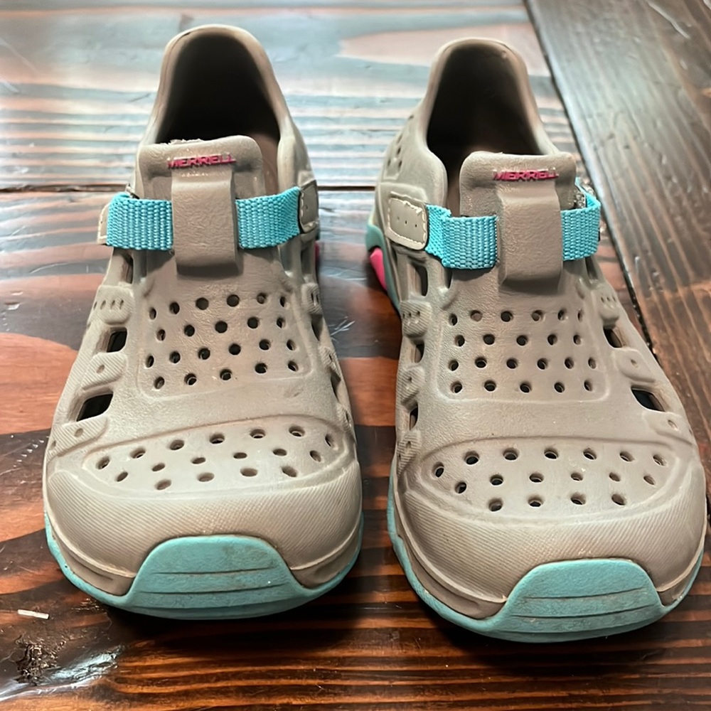 Merrell Hydro Canyon sandal- kids size 12